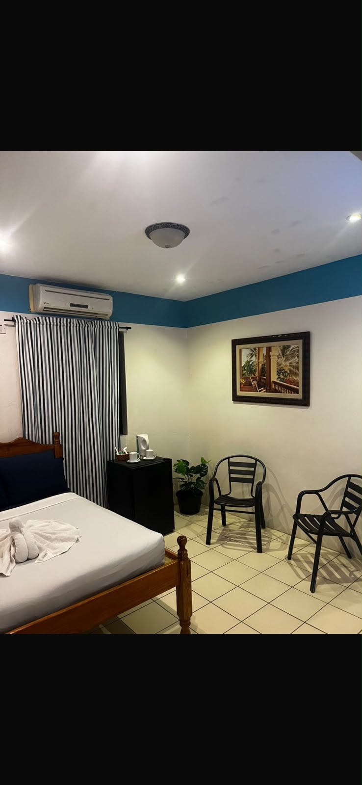 Standard Room at Golden Hideaway Inn